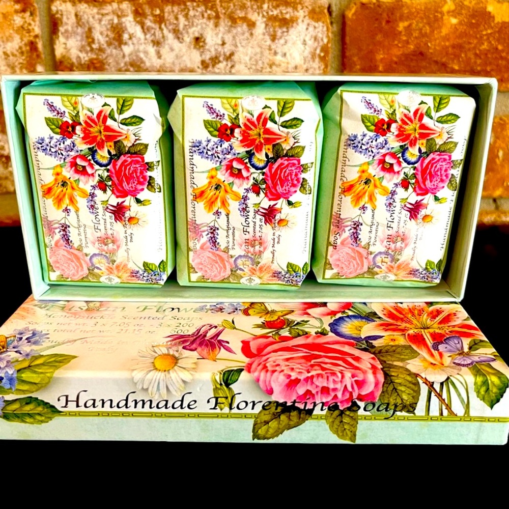 Tuscan Flower Honeysuckle Scented Soap